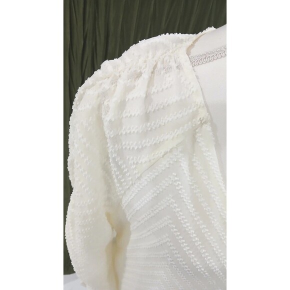 Dolan Left Coast Collection Blouse Cream Textured  SZ Med Romantic V Neck - Picture 4 of 11
